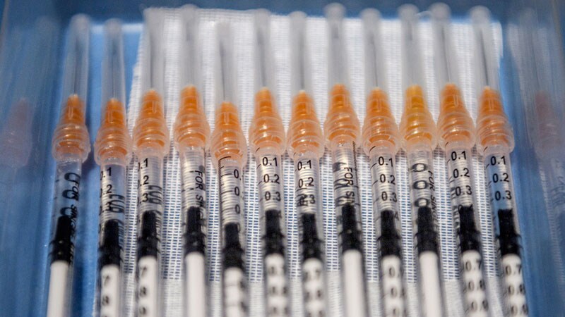 ECTRIMS/EAN Statement on COVID-19 Vaccination in MS Patients 1 ECTRIMS/EAN Statement on COVID-19 Vaccination in MS Patients