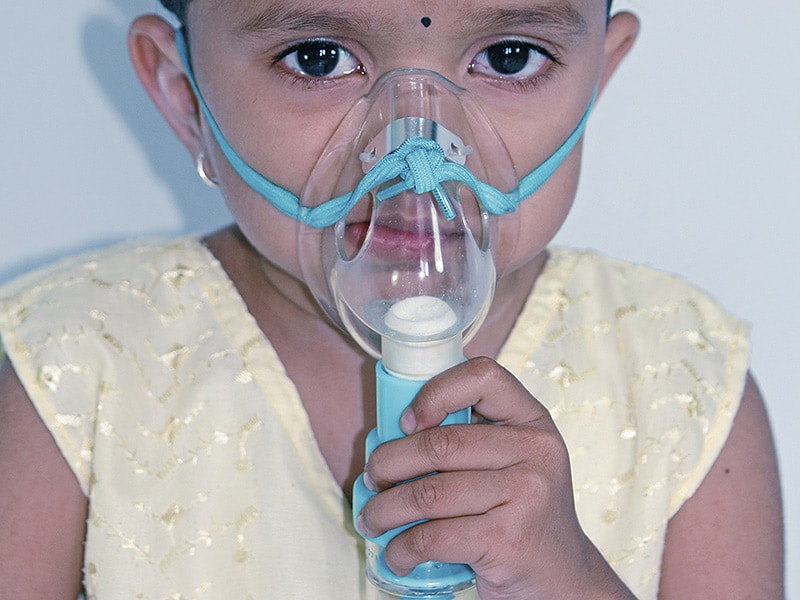 Насморк полиомиелит. Полиомиелит камера для дыхания. Энтеровирус d68. Фото ребенка с энтеровирусом. Больные люди энтеровирус серотипов 68-71 селфи.