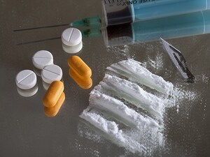 Opioids Gateway Drug for Many High-Risk Patients