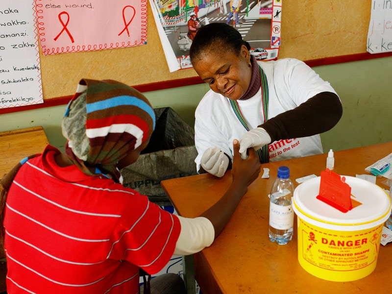 LargeScale HIV TestandTreat Strategy Viable