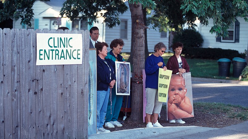 Death Threats And Abuse Doctors Brave The Abortion Desert
