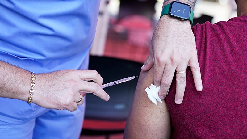 Les États-Unis offrent des doses supplémentaires de vaccin Monkeypox pour les événements de la Gay Pride