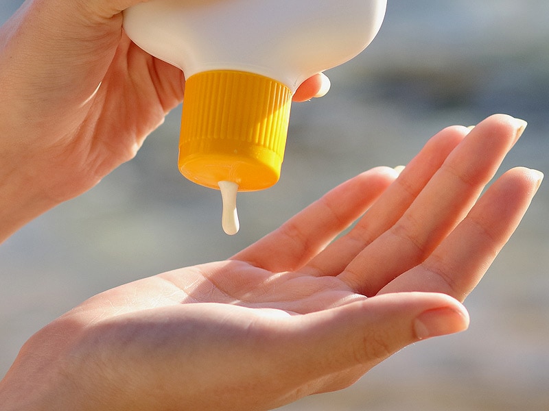 does wearing sunscreen prevent vitamin d