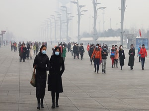 Air Pollution Increases Lung Cancer Risk in Nonsmokers