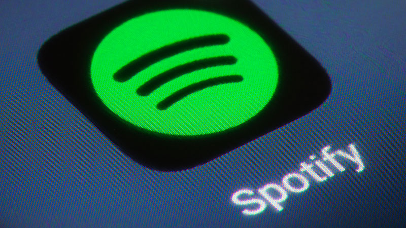 Spotify Will Add COVID Advisory to Podcasts thumbnail