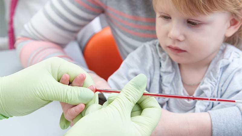 Un test sanguin pour le diabète de type 1 chez les enfants vaut-il le coût ?