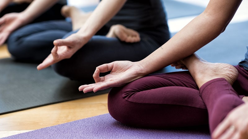 Le yoga peut-il réduire les crises d’épilepsie réfractaire ?