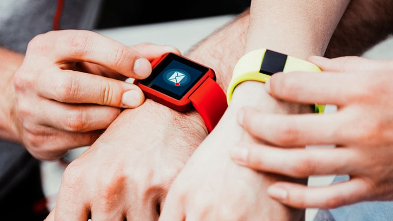 Může Fitbit nebo Apple Watch pomoci v boji s onemocněním štítné žlázy?