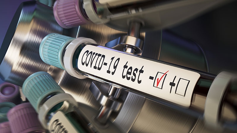 Un homme atteint de COVID est finalement testé négatif après 411 jours