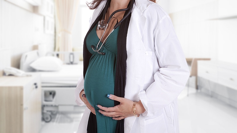 Les femmes médecins ont des taux d’infertilité plus élevés : que peut-on faire ?