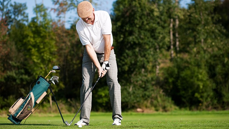 Jouer au golf peut aider les personnes âgées à prévenir (ou à traiter) les maladies cardiovasculaires