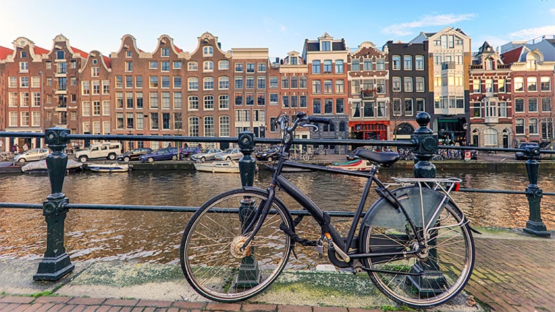 Amsterdam accueille l’ESC 2023 après avoir cédé au COVID en 2020