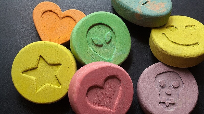 Rapid Rx Quiz Psychoactive Agents In Mental Health Page 4   Dt 240301 Ecstasy Pills 800x450 