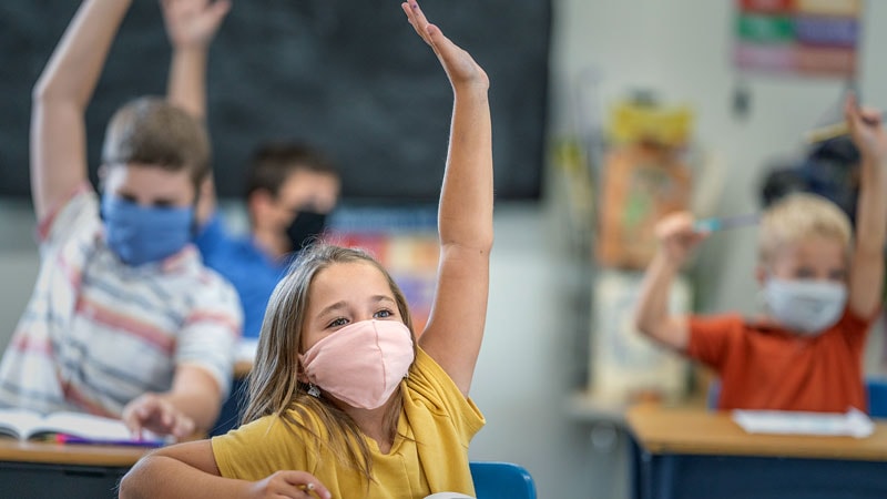 First Florida School District Gets US Cash for Virus Mask Vote thumbnail
