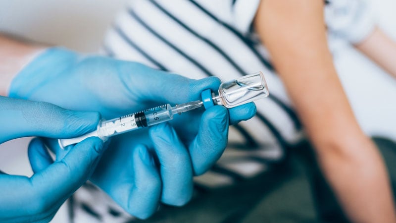 L’idéologie anti-vaccin gagne du terrain, les législateurs cherchent à mettre fin aux règles