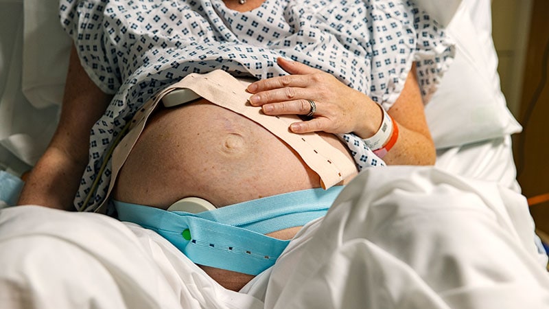 La grossesse liée à une maladie rhumatismale quadruple le risque de CVE
