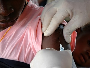 HIV Vaccine Trial Gets Green Light