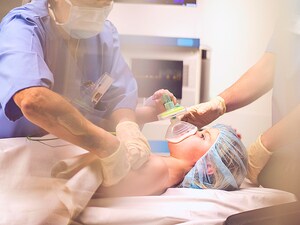Nurses' Scrubs Often Contaminated With Harmful Pathogens
